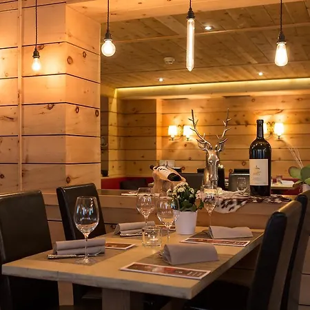 Hotel Cervo 3*