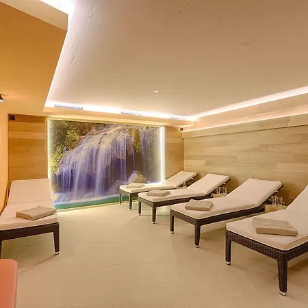 Hotel Cervo 3*