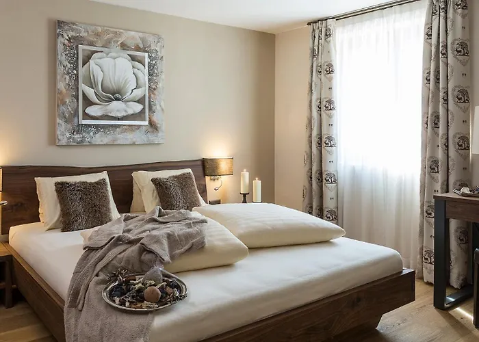 切萨马古酒店 3*